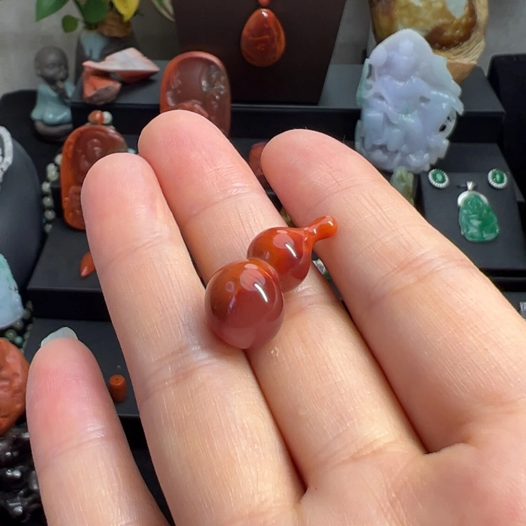 南红玛瑙葫芦未镶嵌