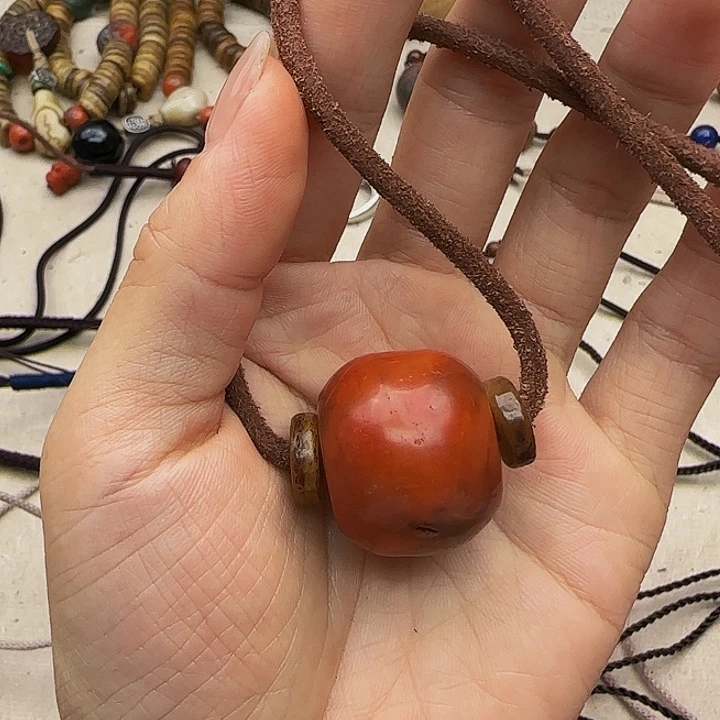 抹***凉颈饰未镶嵌南红玛瑙