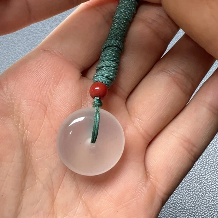 玛瑙/玉髓颈饰未镶嵌平安扣