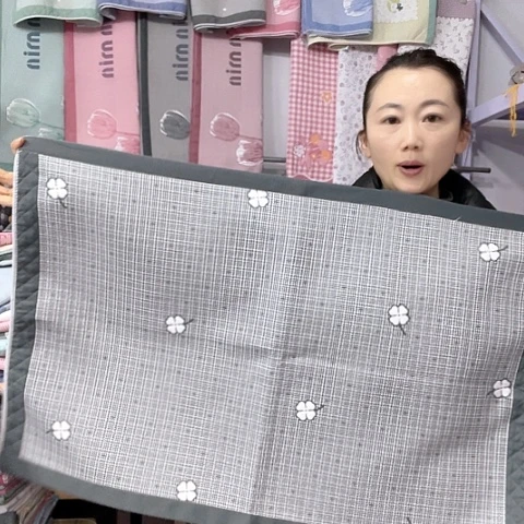 棉特价黑色四叶草