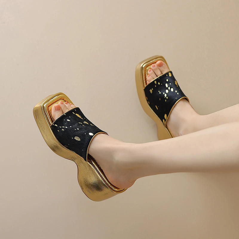 怀鸢厚底防水台外穿凉拖鞋女夏高跟真皮马毛时尚一字拖松糕凉鞋