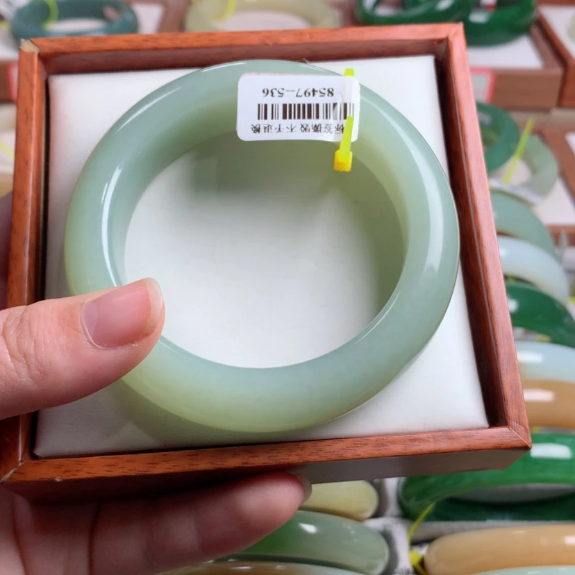 【闪购商品】和田玉手镯未镶嵌