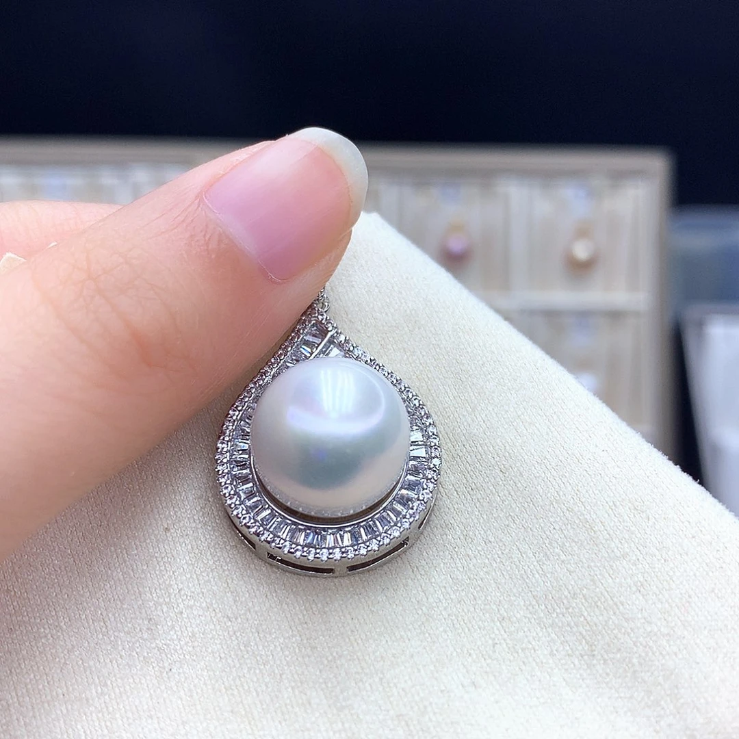 淡水珍珠合金颈饰