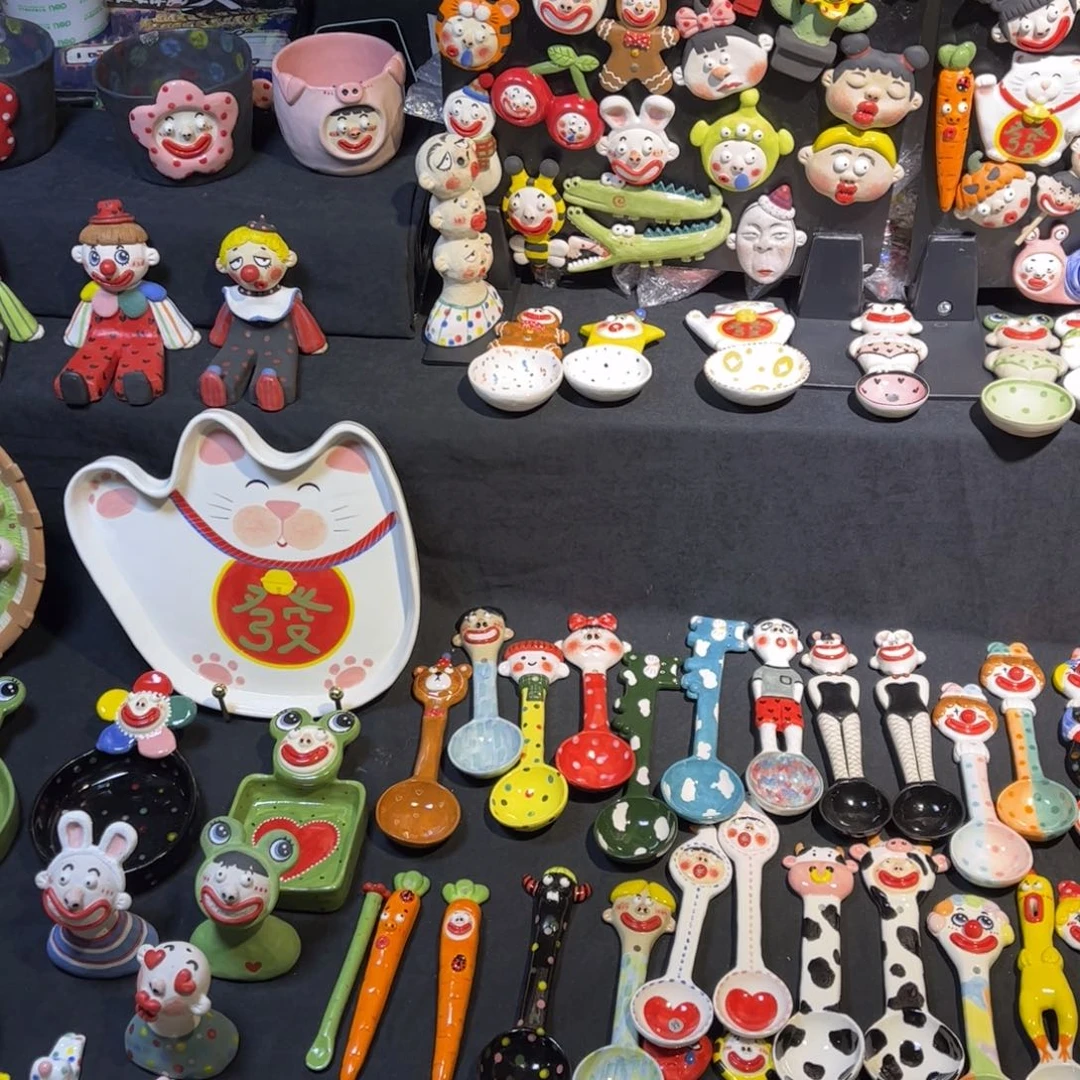 瓷片8822一起逛集市啦