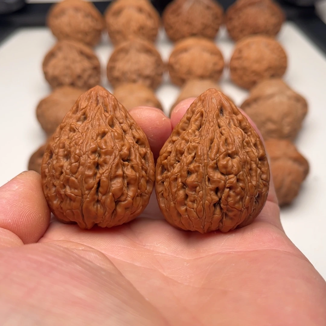 把件核桃34 正版坐佛（黄）