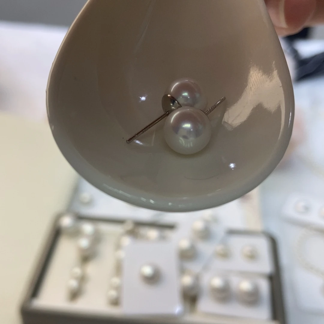 银S925镶嵌淡水珍珠耳饰160一对8.5-9镜面