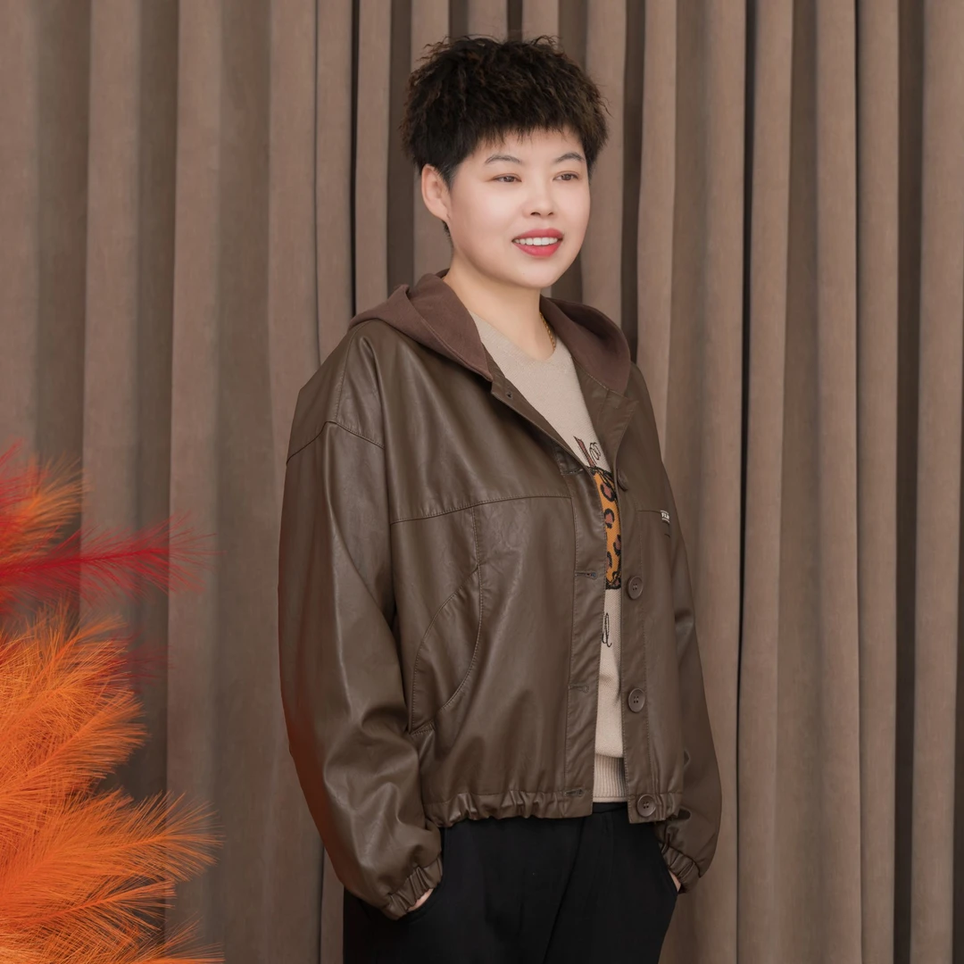 宽松个性百搭帽版皮上衣