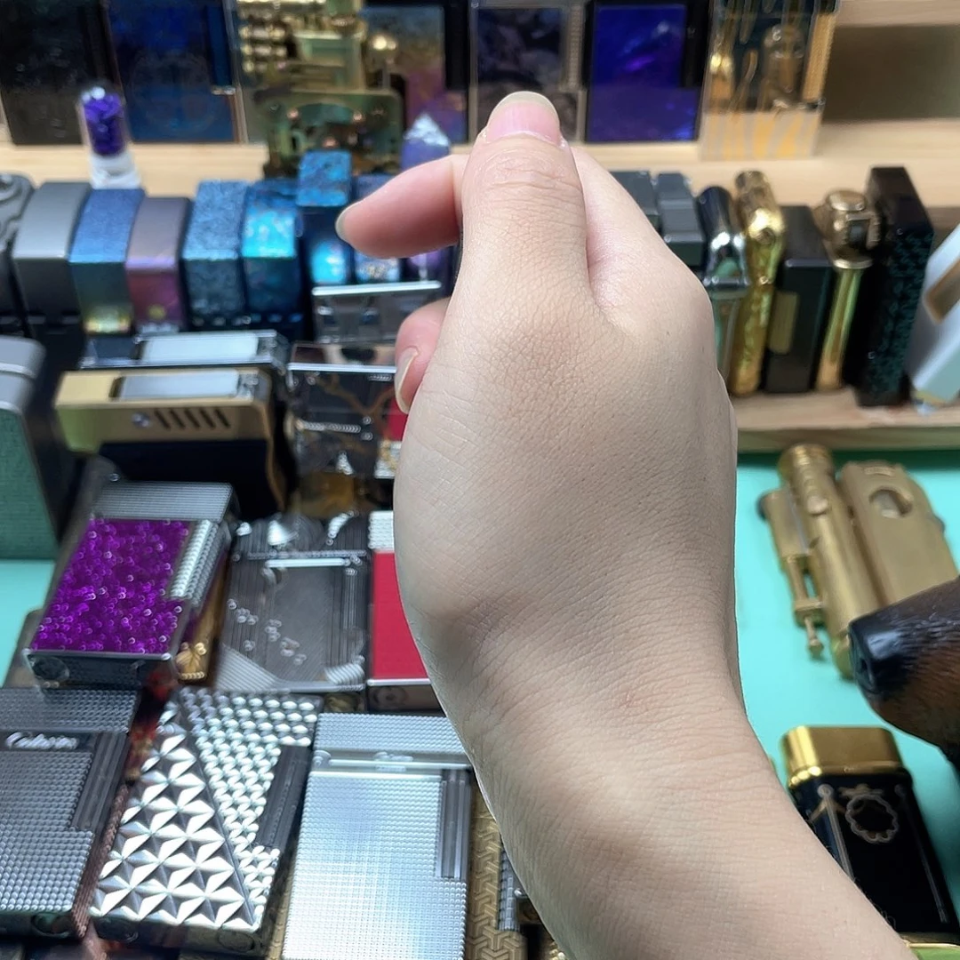 冰***刺铜朗声打火机直播间福利