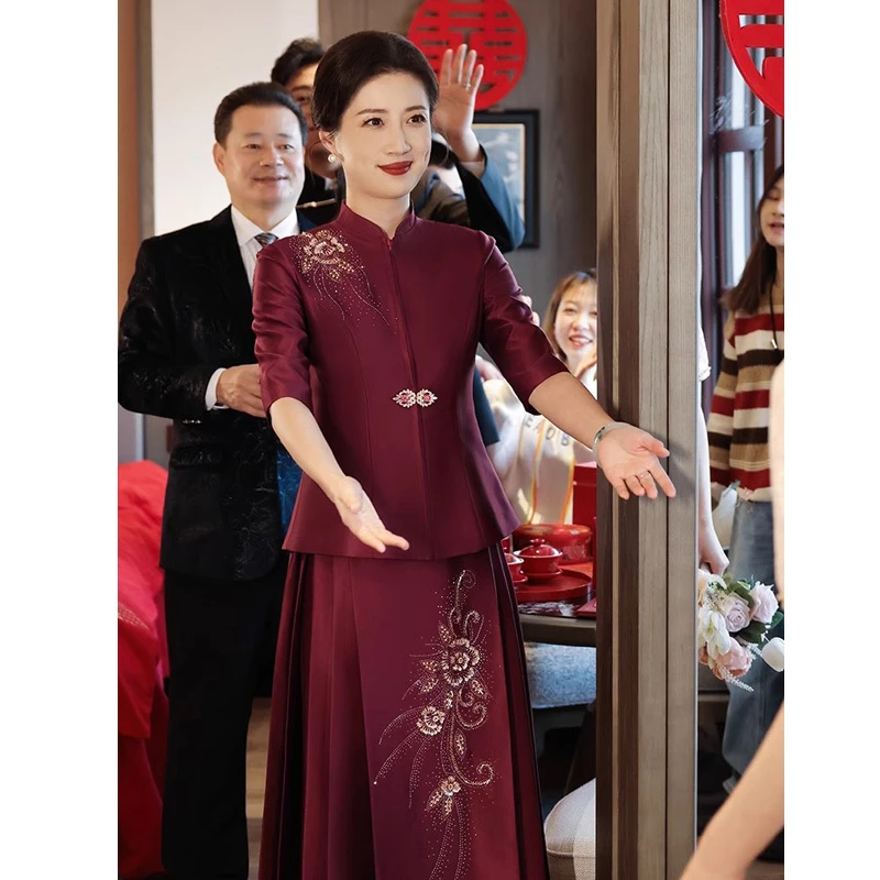 新娘喜婆婆婚宴装旗袍晚礼服裙2025新款年轻结婚妈妈婚礼喜服高贵