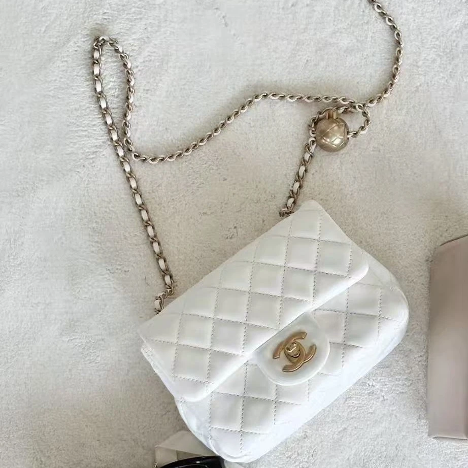 95新 Chanel/香奈儿 金球方胖子白金羊斜跨包/优品