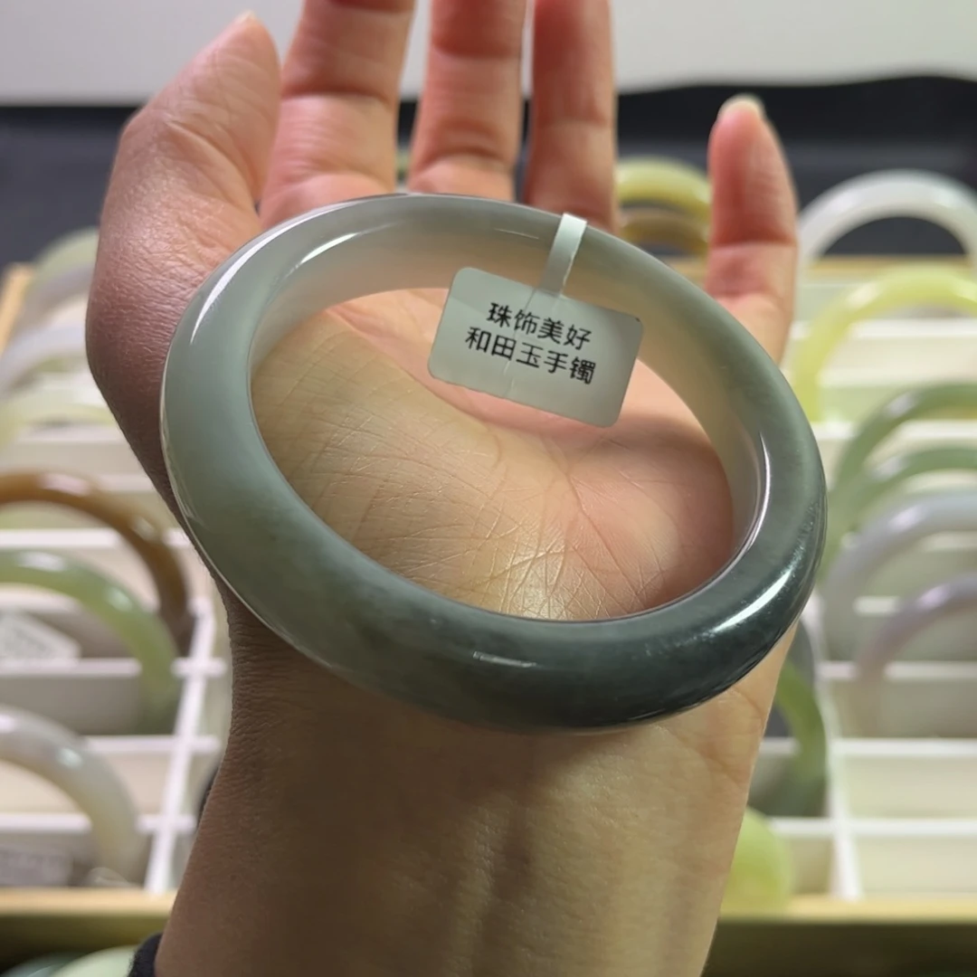 和田玉手镯58圈口未镶嵌山*