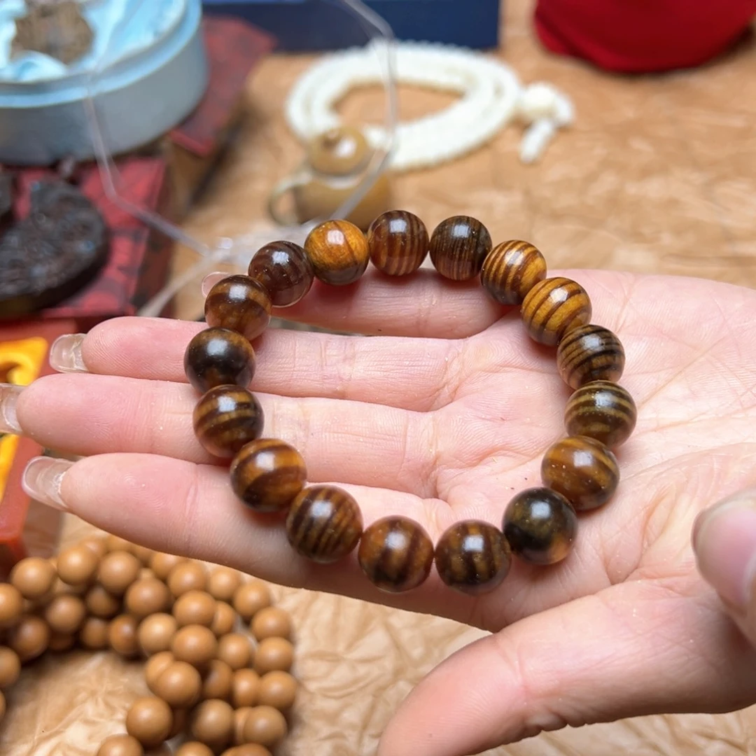 大叶紫檀（黑酸枝木类）