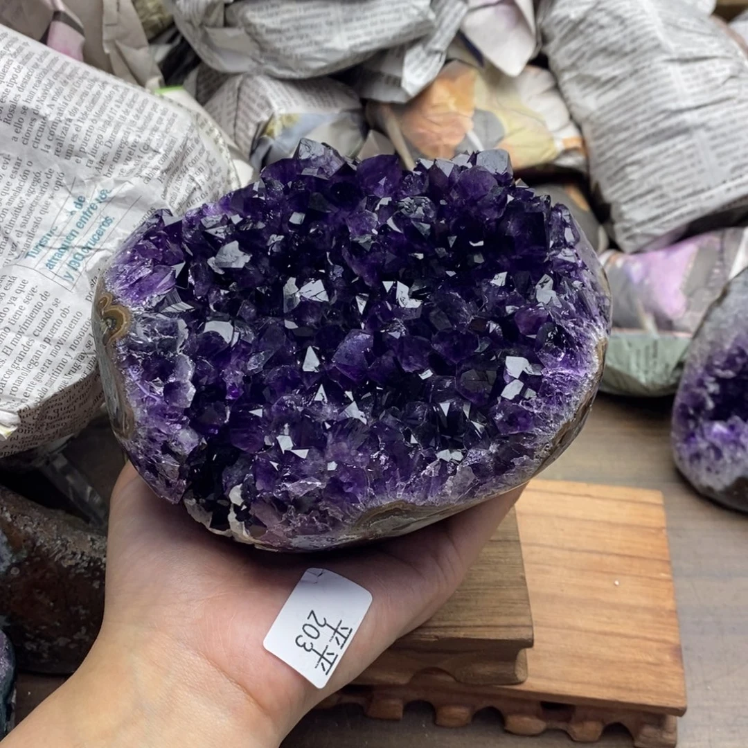 紫晶未镶嵌大型摆件（非配饰）