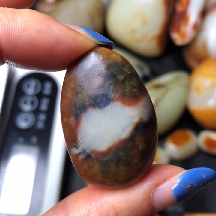 和田玉未镶嵌珠宝奇石