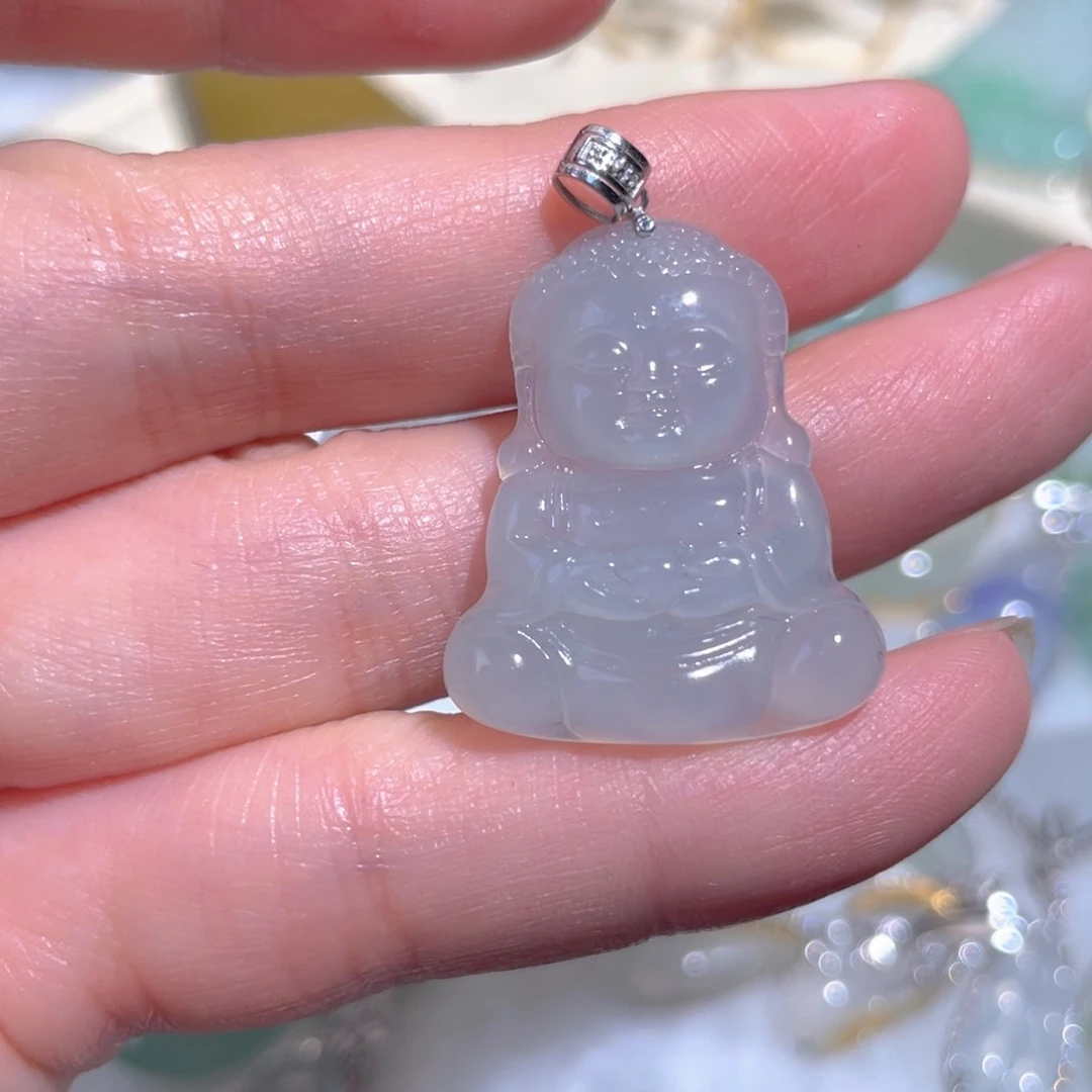 翡翠颈饰18K金镶嵌翡翠