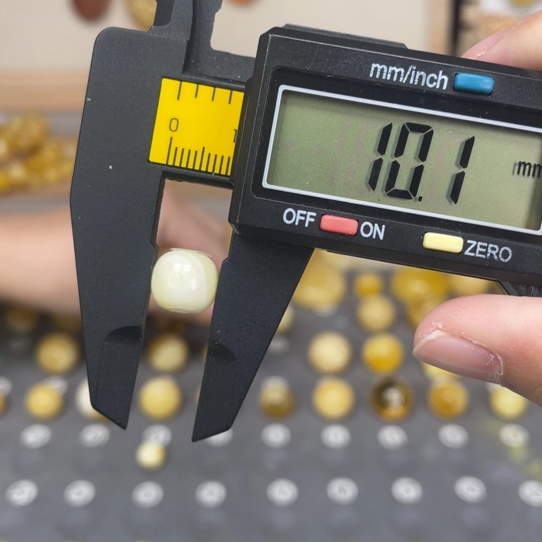 琥珀未镶嵌裸石54号