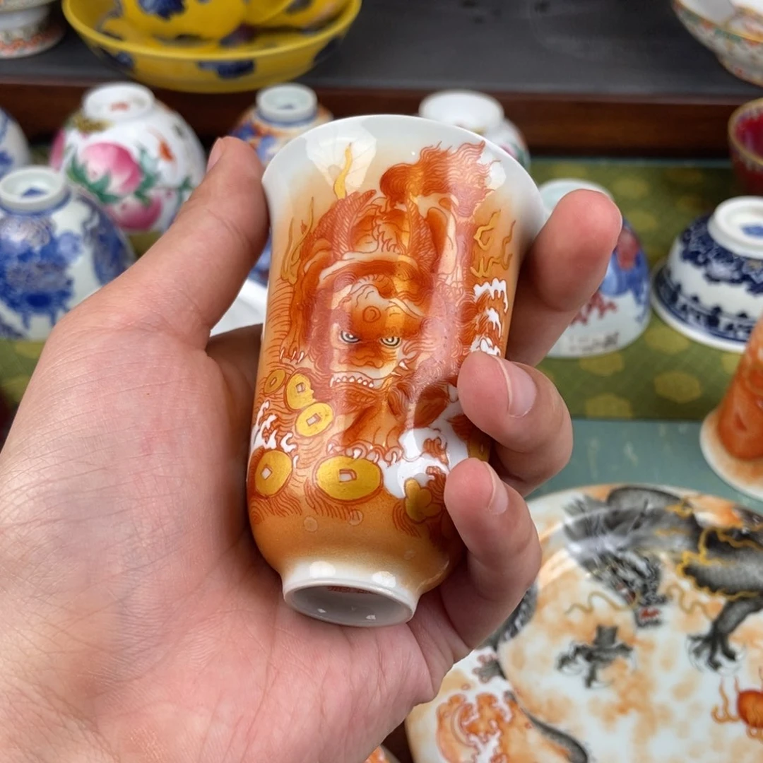 陶瓷的设计师是一个