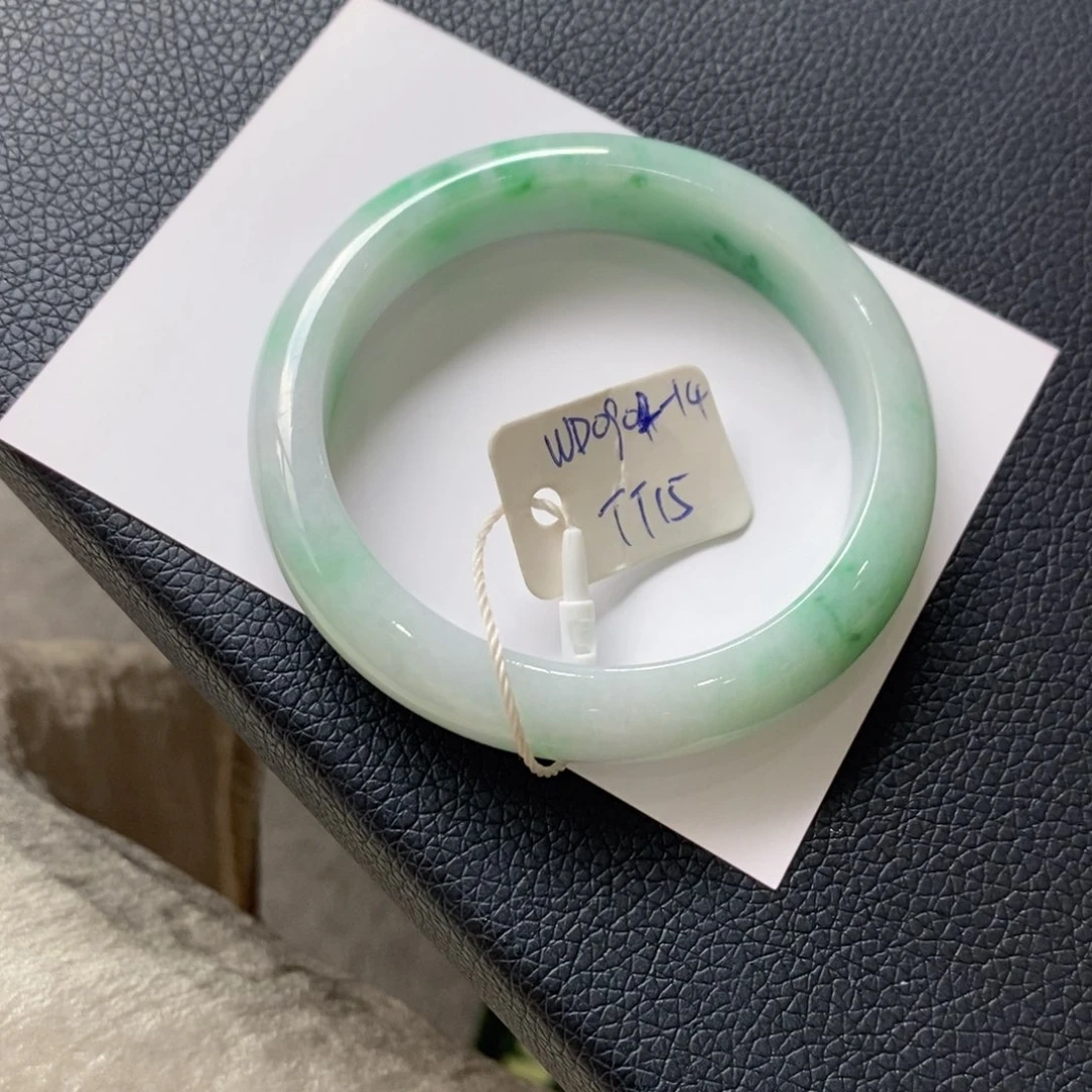 未镶嵌手镯翡翠肆*1111111111111