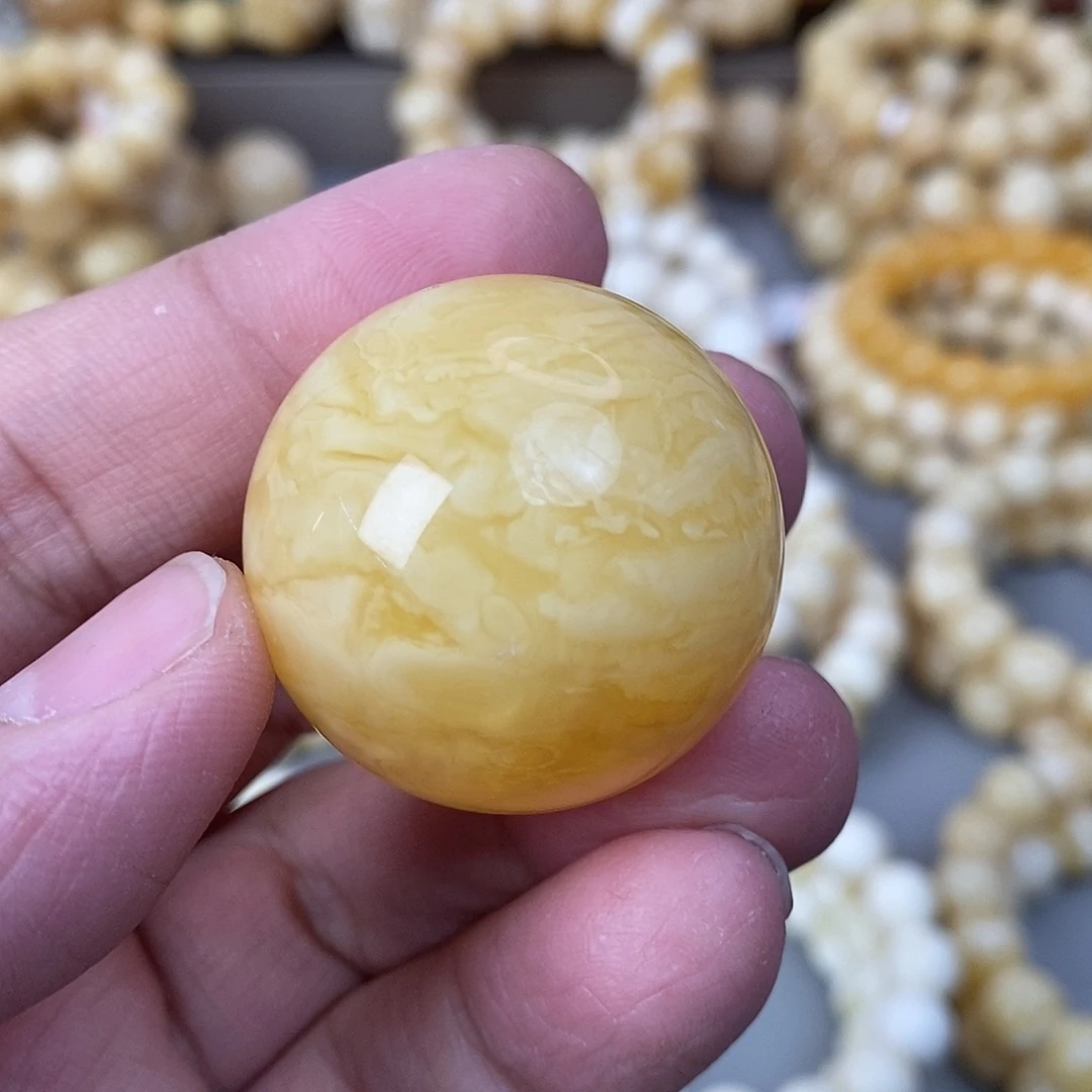 蜜蜡未镶嵌珠宝奇石33.7mm 21.6g