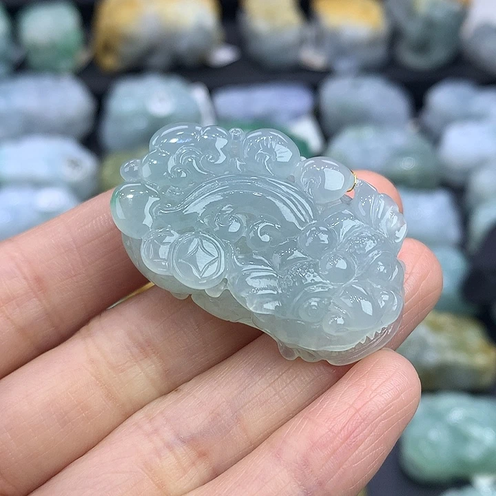 翡翠未镶嵌颈饰天然缅甸A货翡翠貔貅吊坠