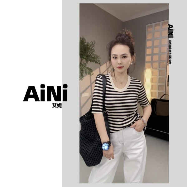 《艾妮家》新款中袖U领亮片针织上衣8365