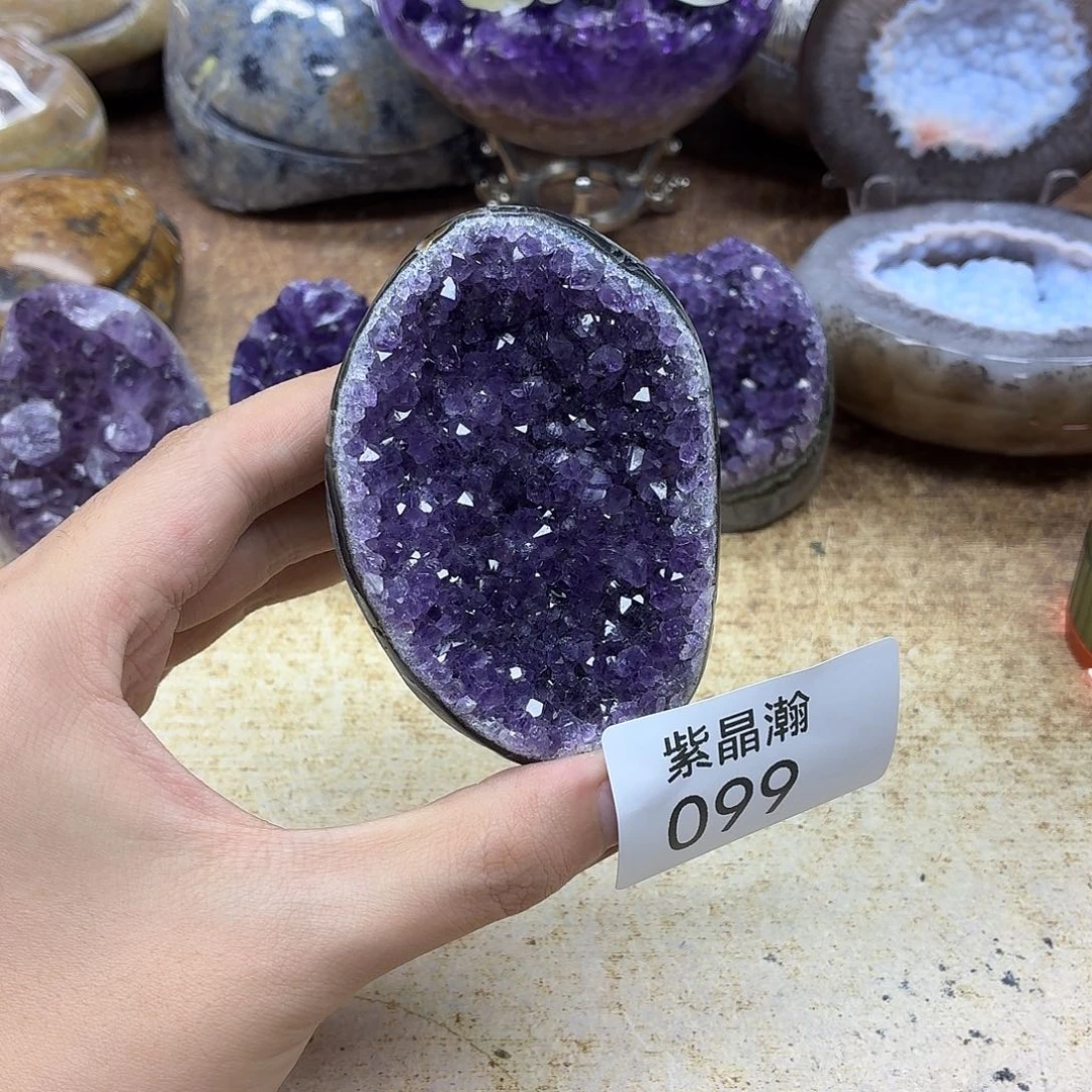 未镶嵌水晶大型摆件（非配饰）