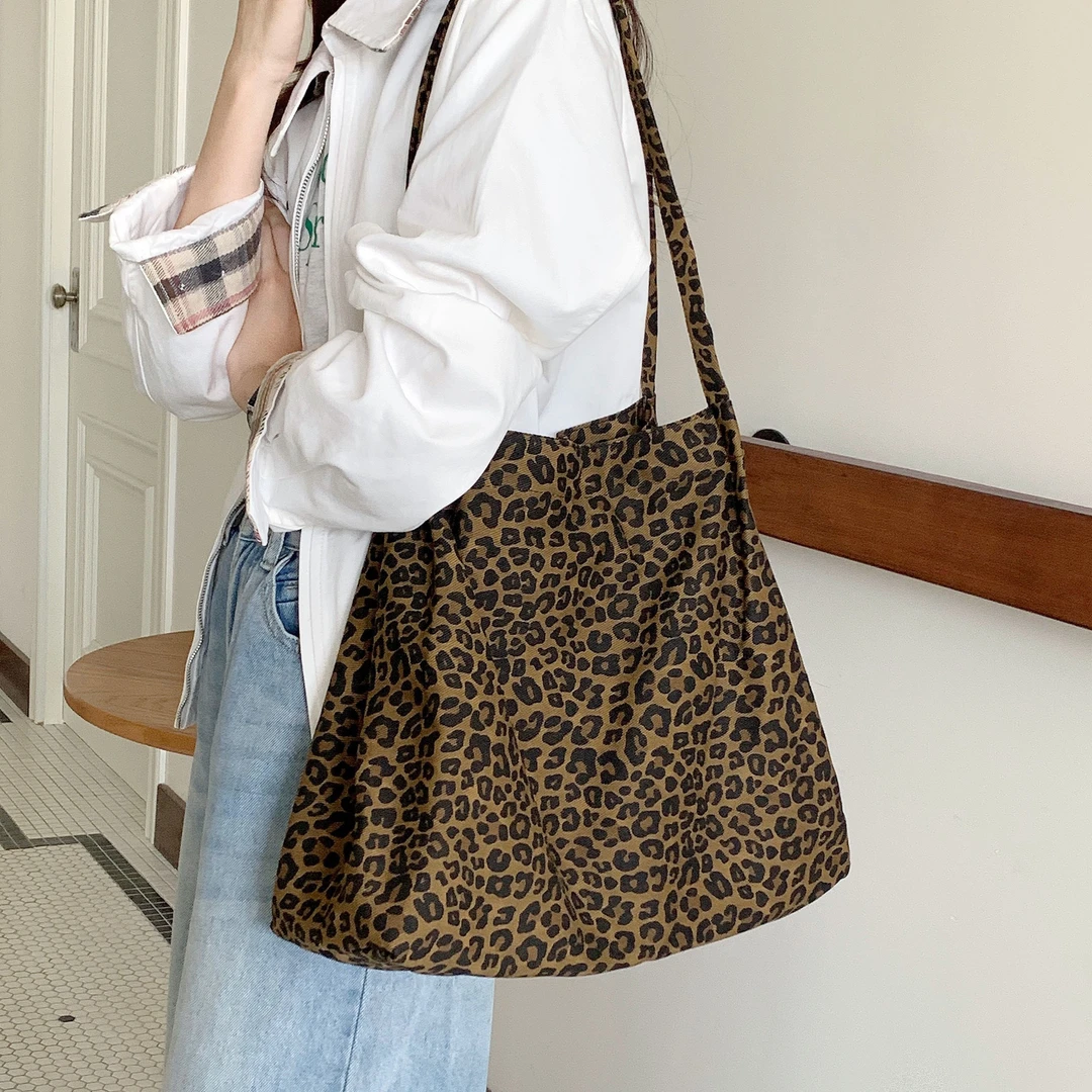 竹笋喵喵 豹纹大容量单肩包女2025秋冬慵懒个性松弛感帆布腋下包