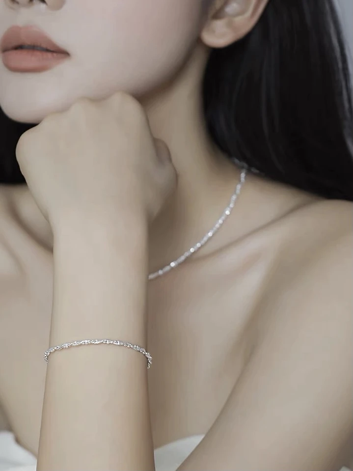 铜合金项链 梅姐饰品2011 轻奢高级感波光粼粼套装项链女百搭手链