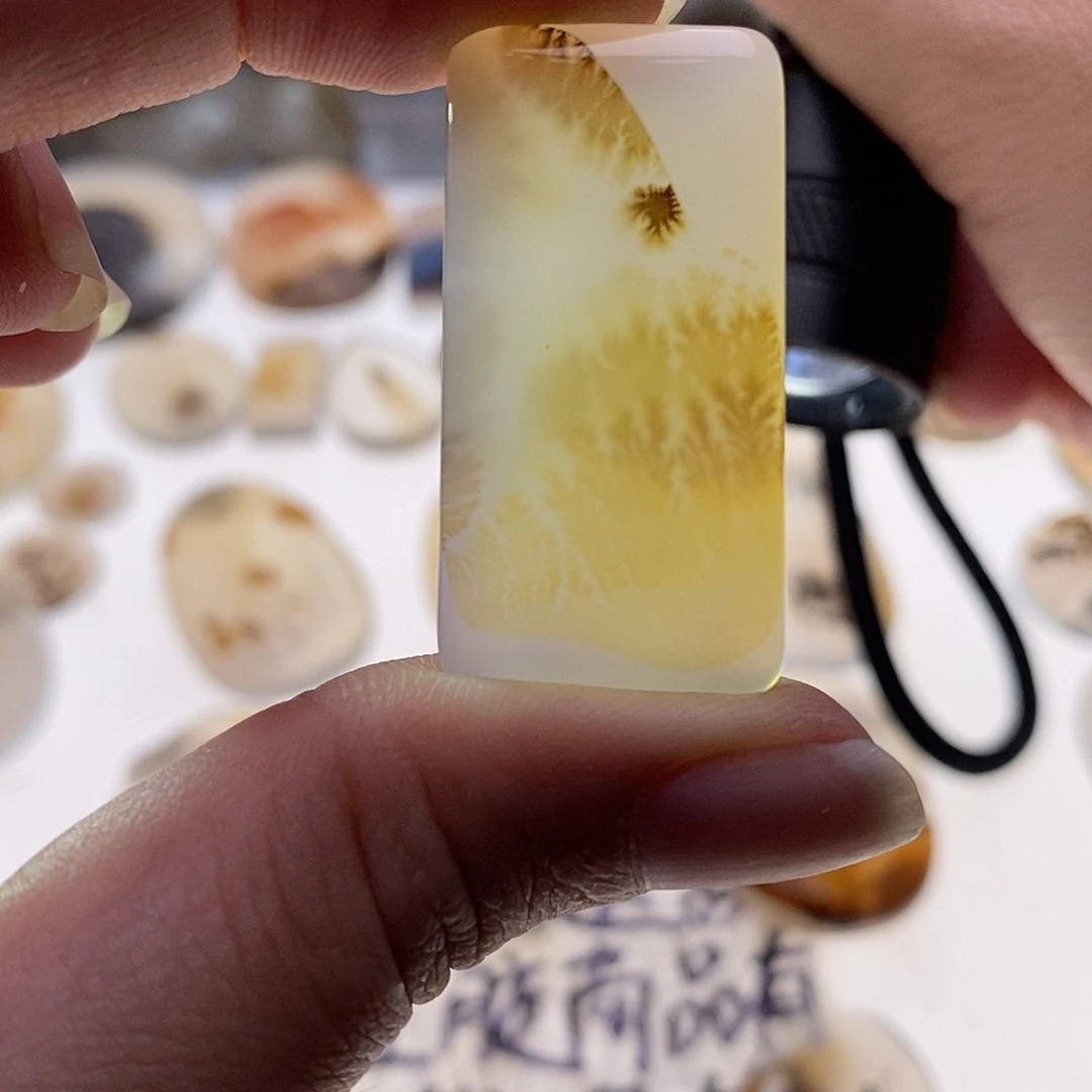 未镶嵌玛瑙/玉髓珠宝奇石