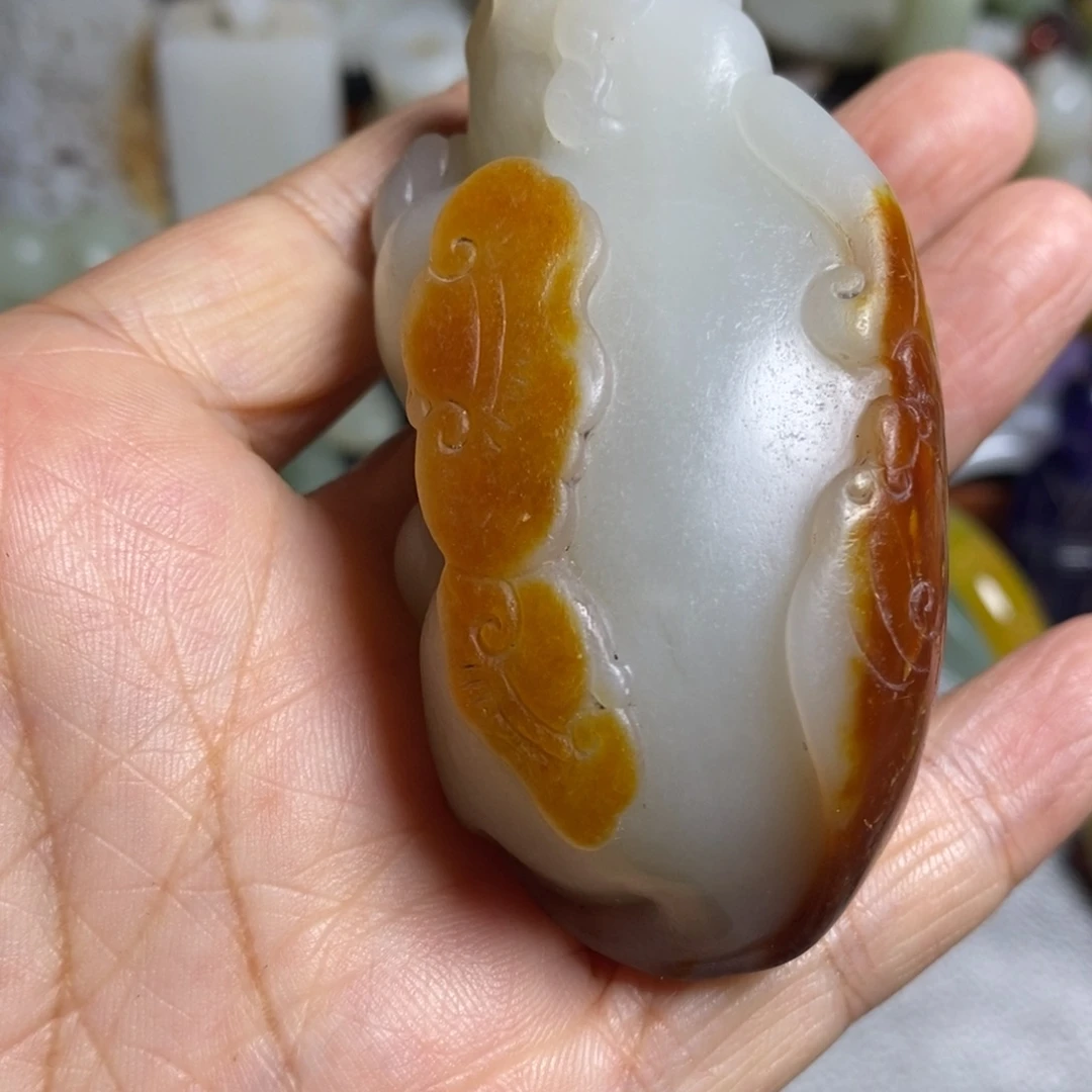 十***吖和田玉（糖玉）未镶嵌颈饰
