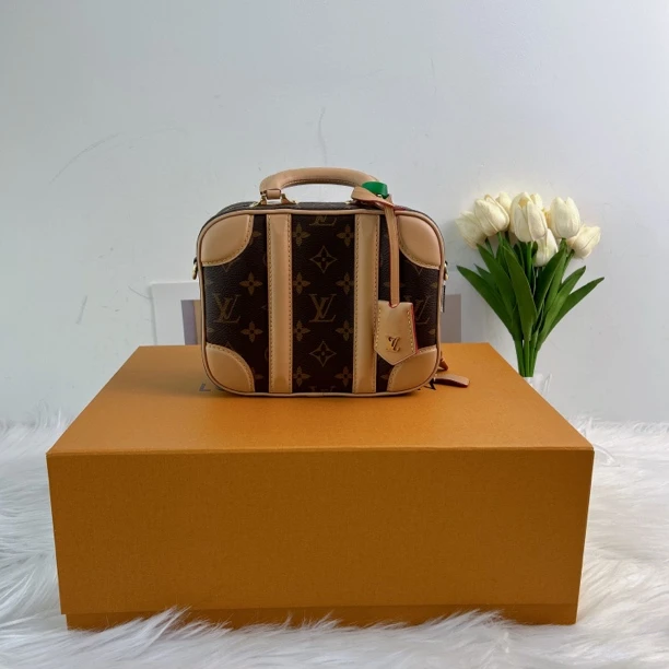 95新 LouisVuitton/路易威登 路易威登老花化妆方盒子单肩包