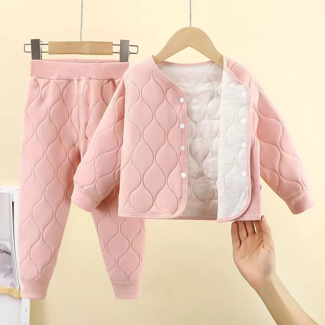 儿童保暖秋冬三层夹棉羊毛蚕丝欢兔套装
