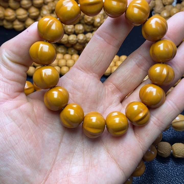 猴头核桃手串猴头