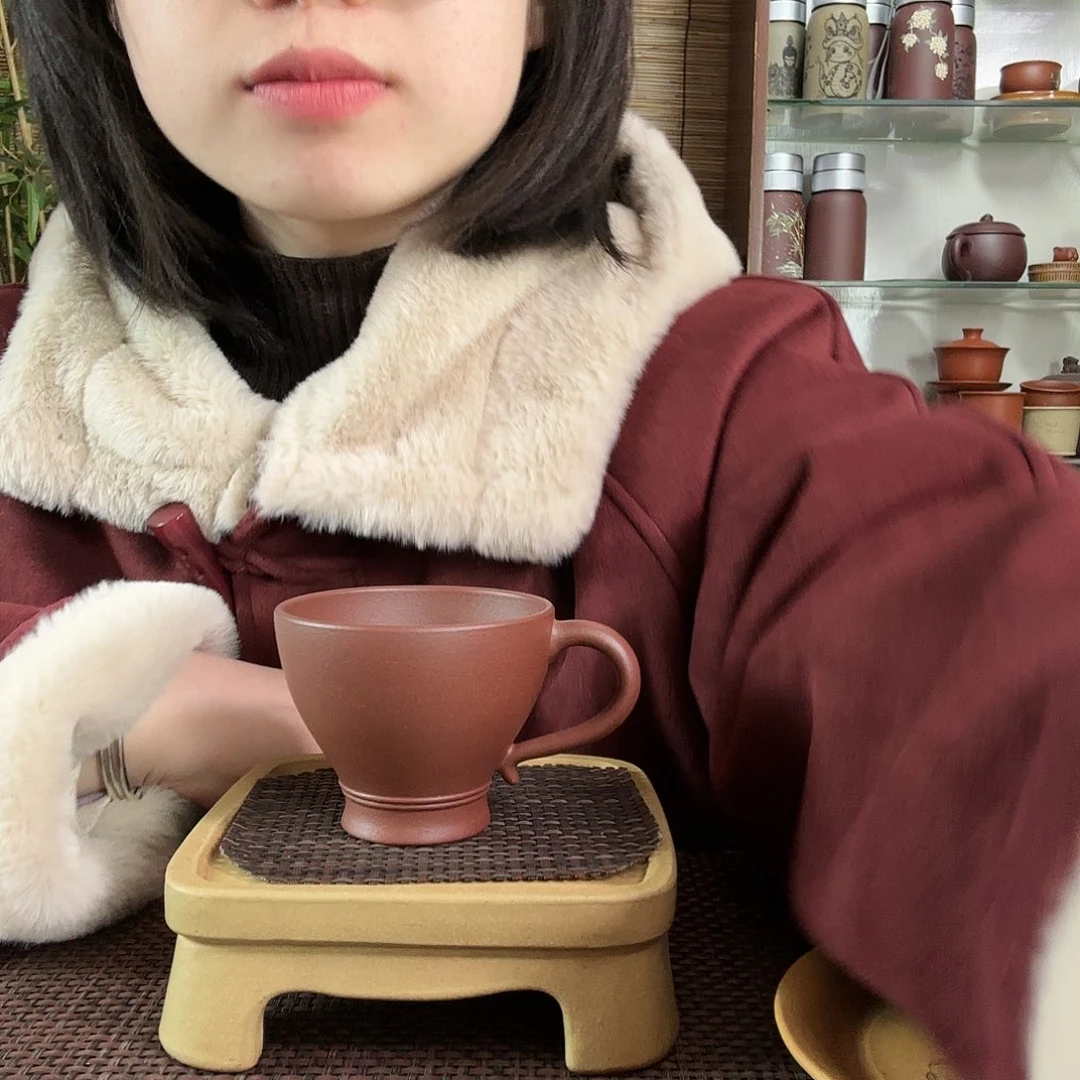 紫砂茶杯原矿紫泥玉笠手把主人杯一个120CC左右