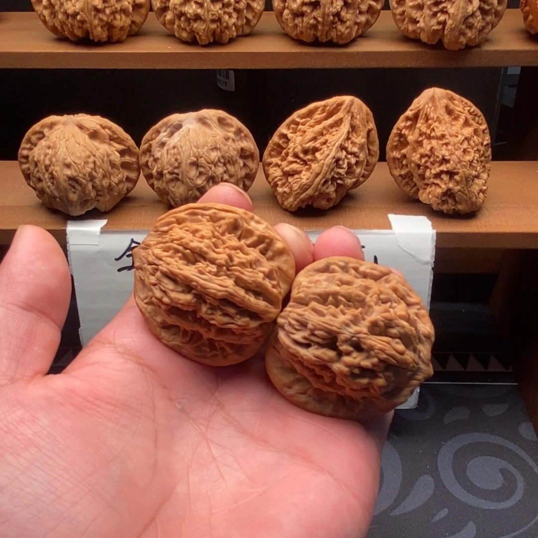 文玩核桃把件虎头(41尺寸毕业款)