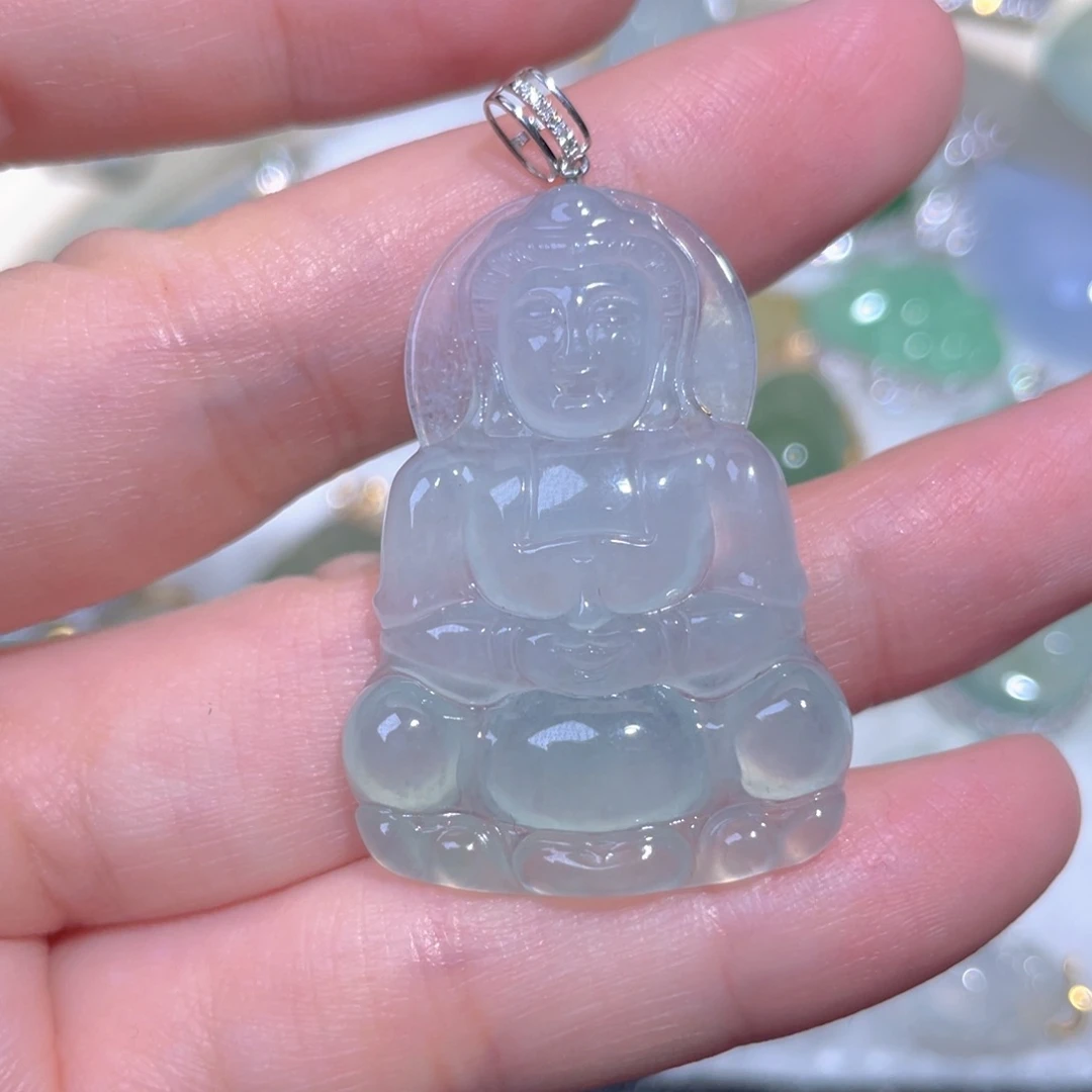 翡翠18K金镶嵌颈饰翡翠