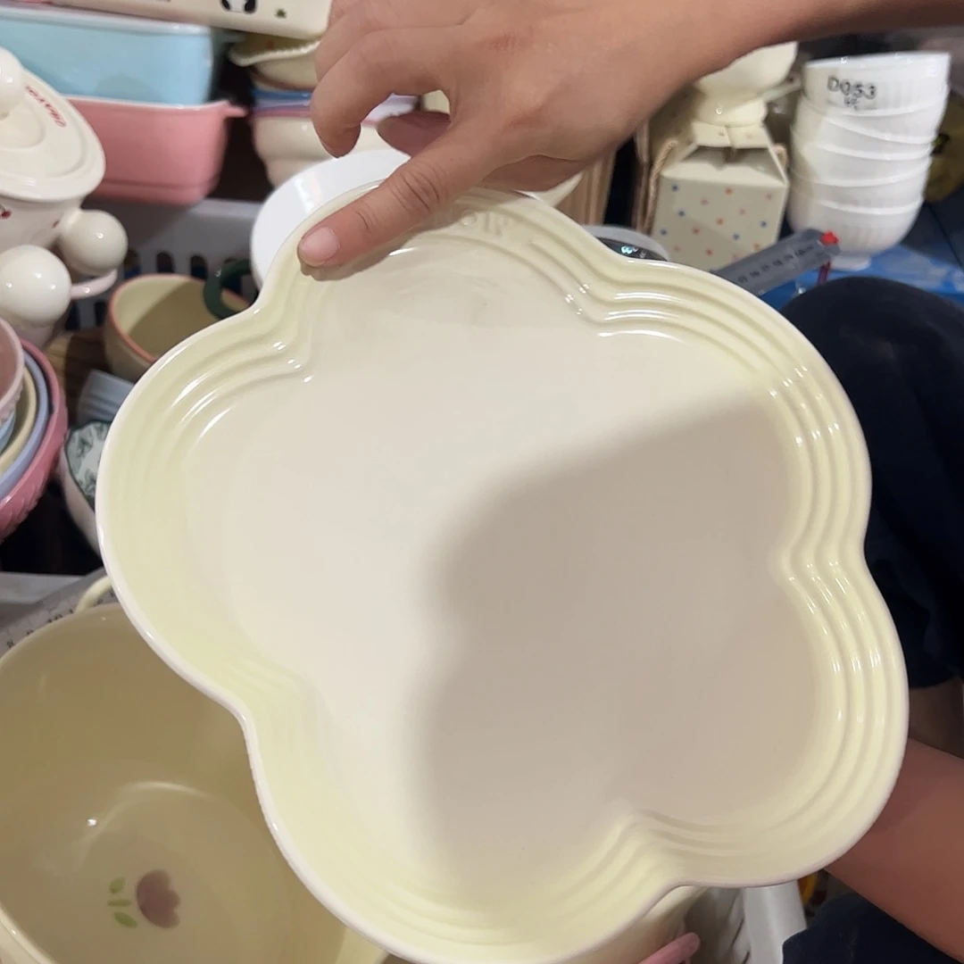 瓷片摩登白色花朵盘一个微瑕