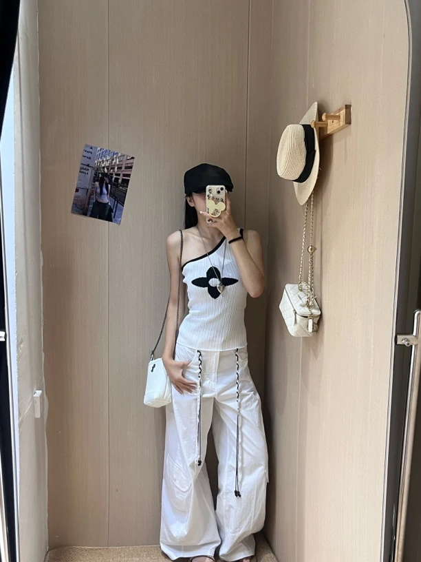 夏季斜款针织上衣