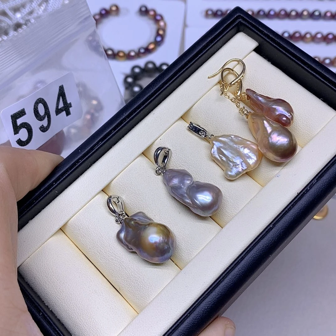 颈饰未镶嵌淡水珍珠