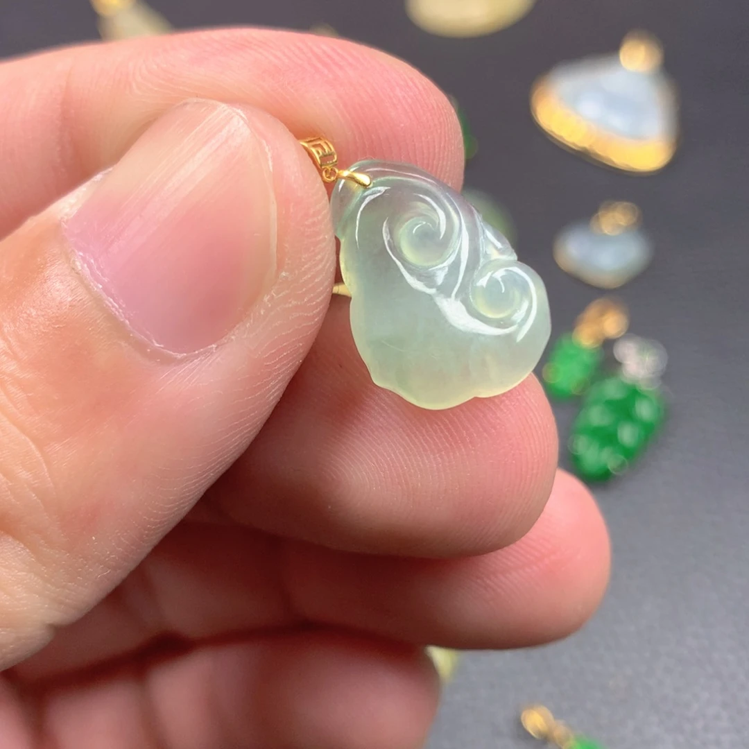 【闪购商品】颈饰18K金镶嵌翡翠翡翠