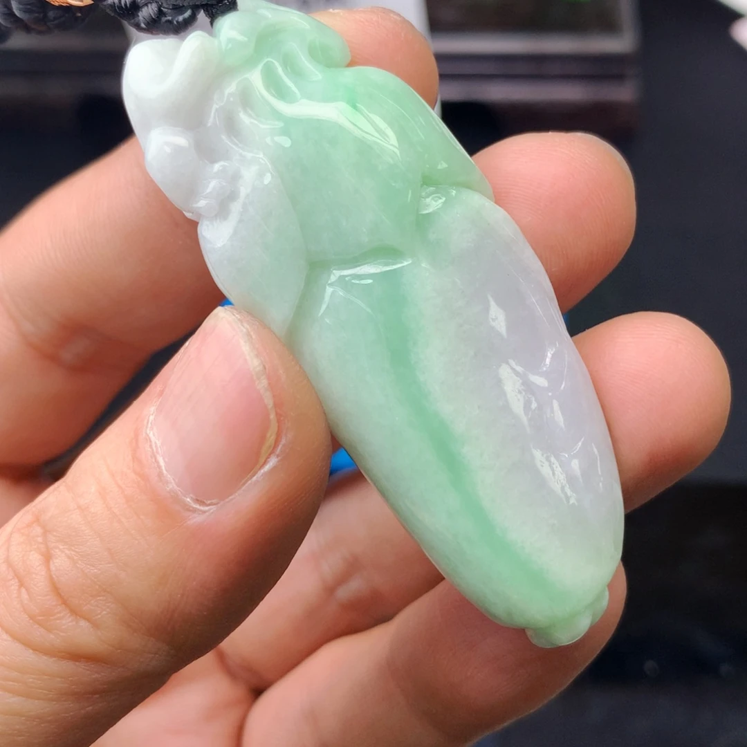 翡翠未镶嵌颈饰翡翠首饰和翡翠珠宝