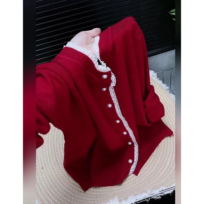 法式高级感复古圆领单排扣花边针织开衫时尚百搭显瘦遮肚红色上衣