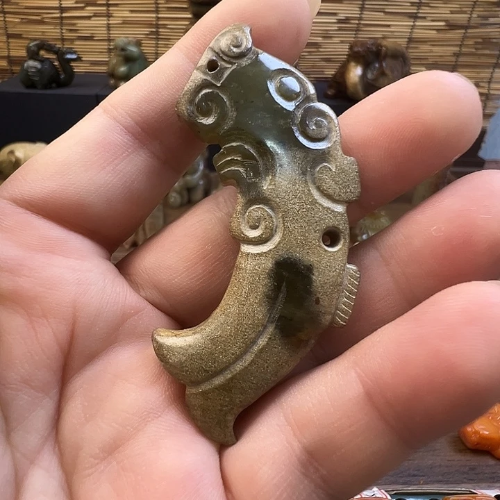 未镶嵌和田玉（糖玉）挂件