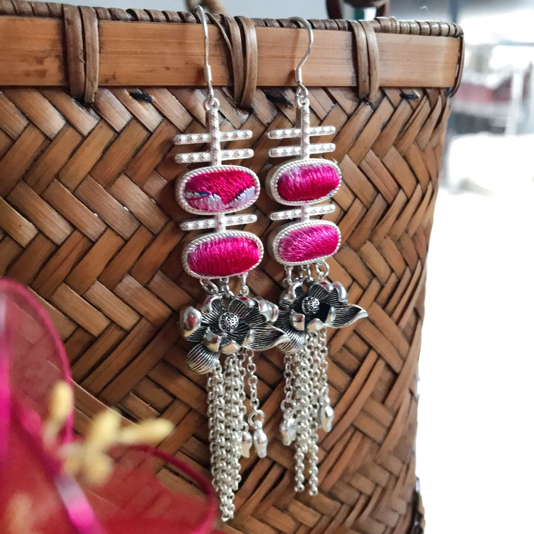 800银布艺银制品 喜字耳环时尚红色古风耳饰苗族纯手工复古民族风