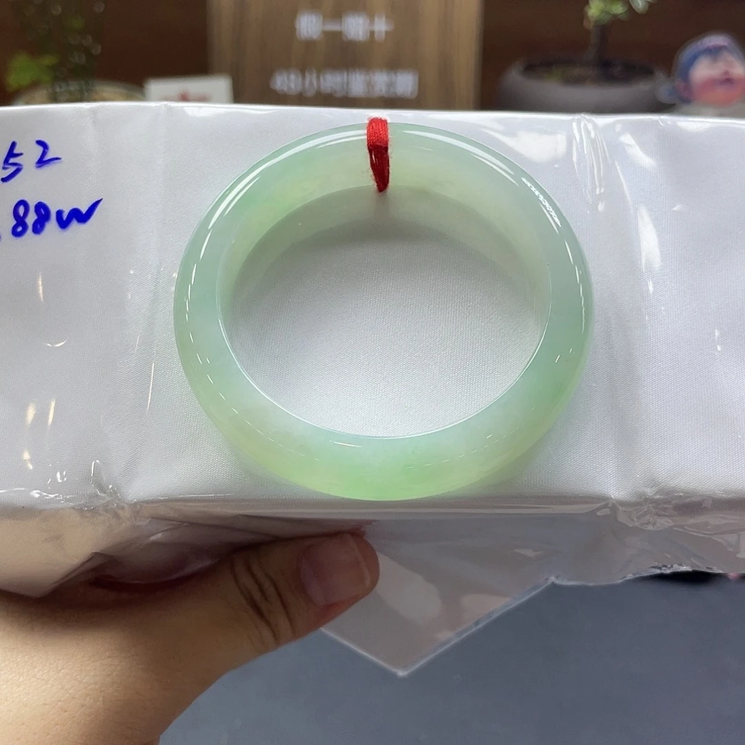 翡翠未镶嵌手镯39