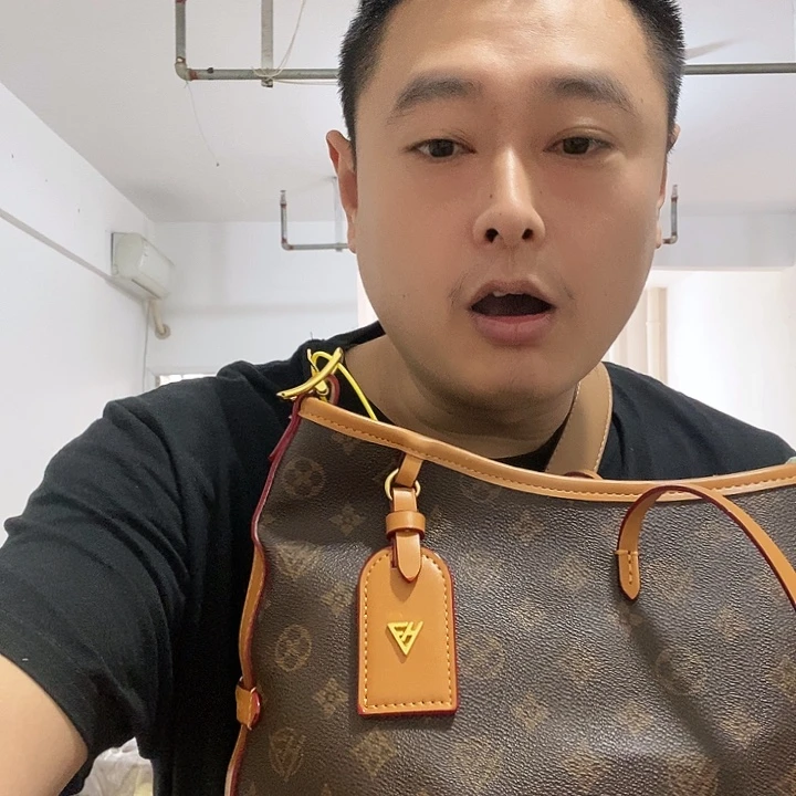 蚕丝羊剖层皮革麂皮（革）山羊皮（革）鳄鱼皮（革）犏牛皮（革）