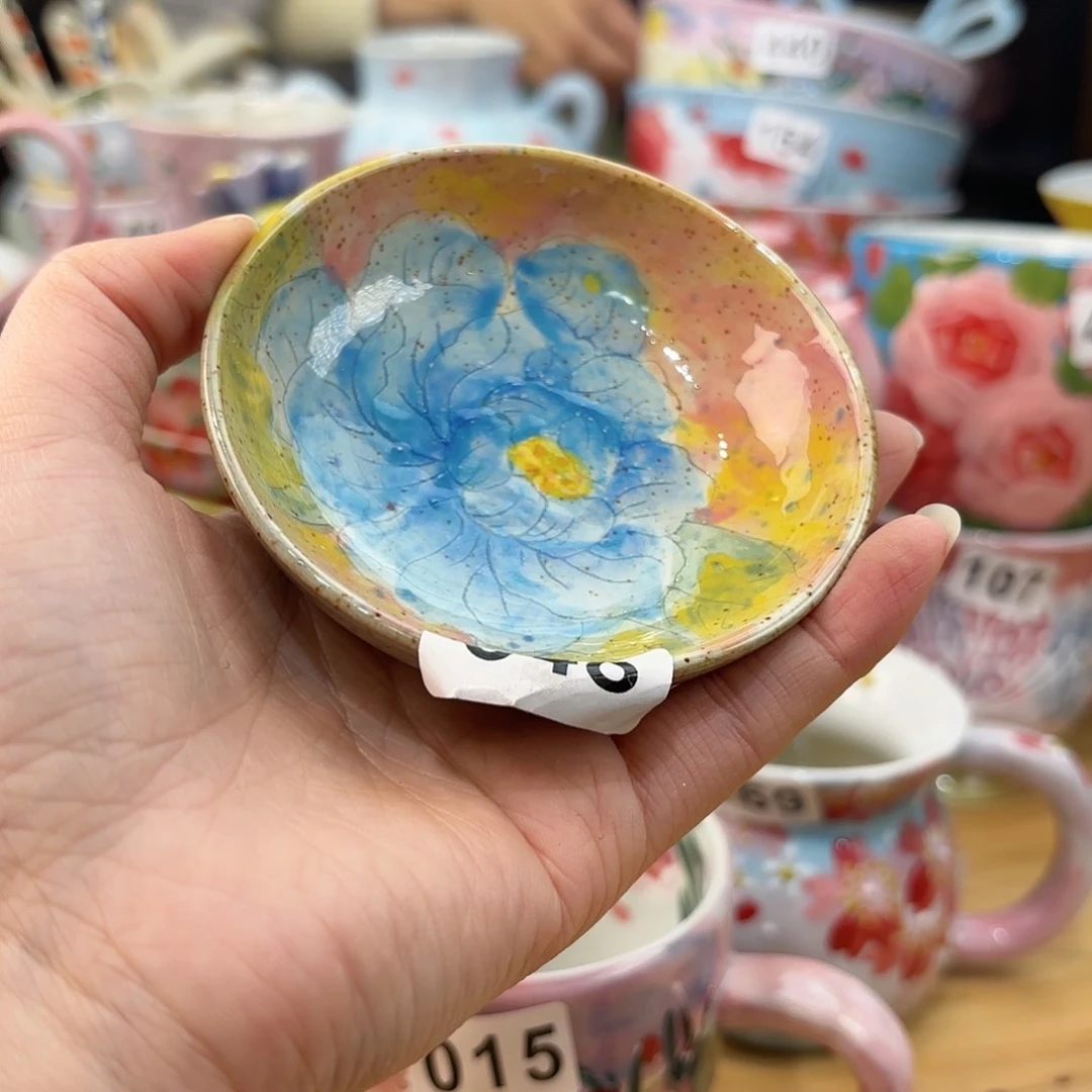 瓷片兔兔盖茨。兔兔