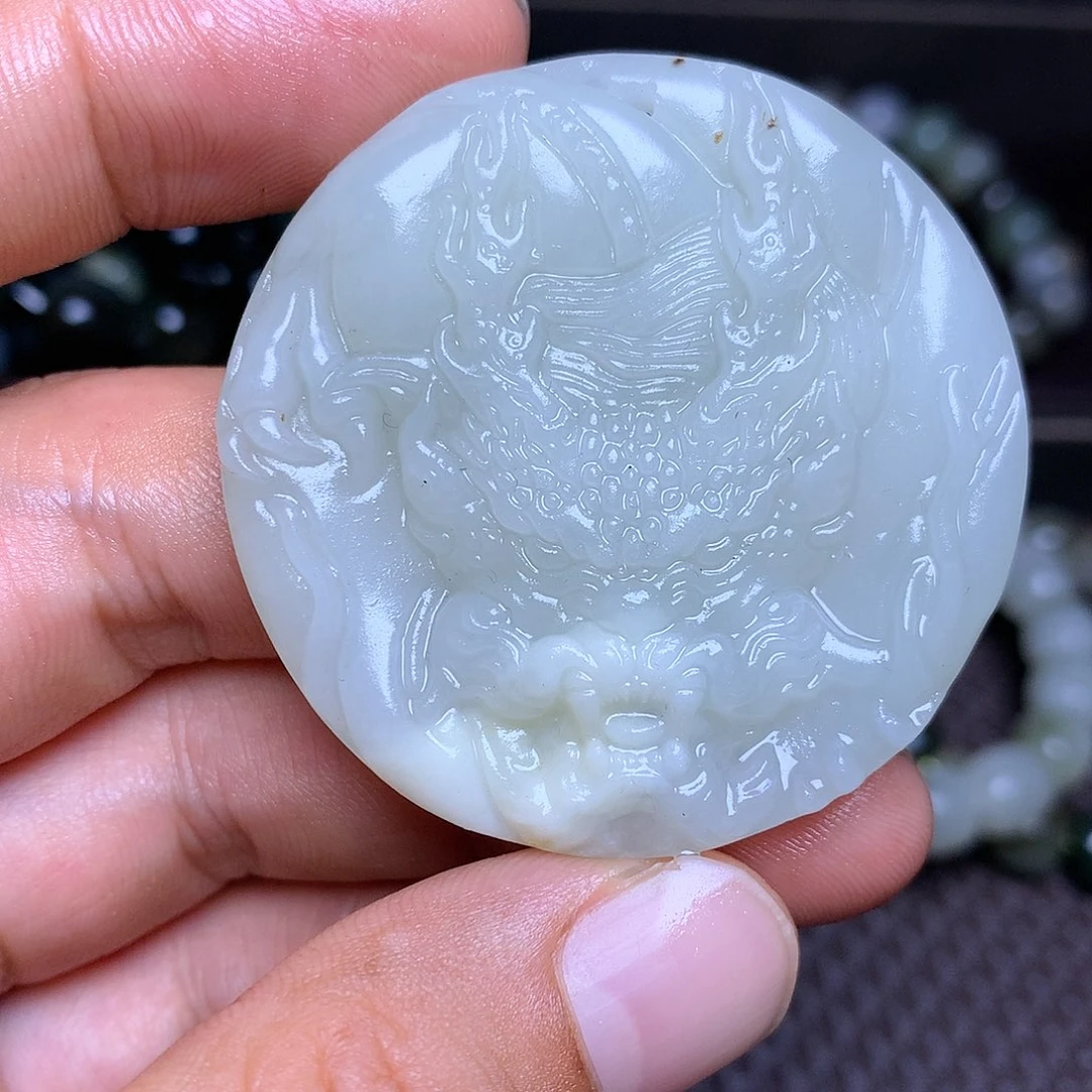 【闪购商品】颈饰未镶嵌和田玉