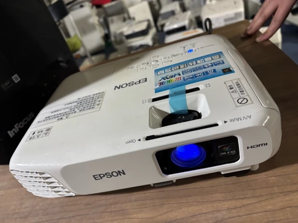 9新 Epson/爱普生 二手 爱普生投影仪 运费自理