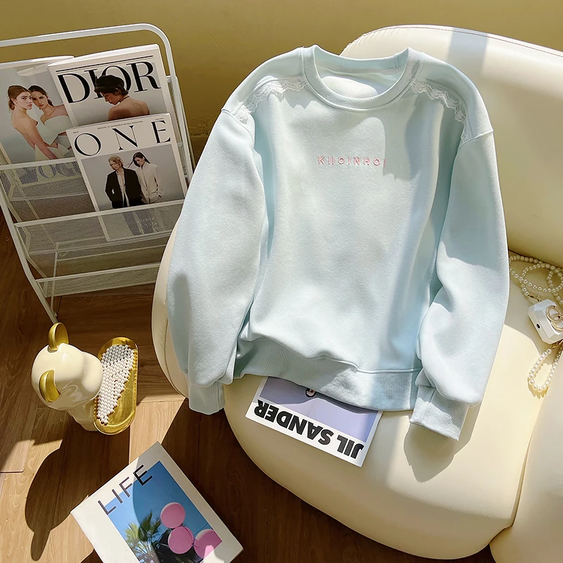 早秋浅蓝色蕾丝拼接小众加厚圆领卫衣女秋冬2026新款韩版小个子潮